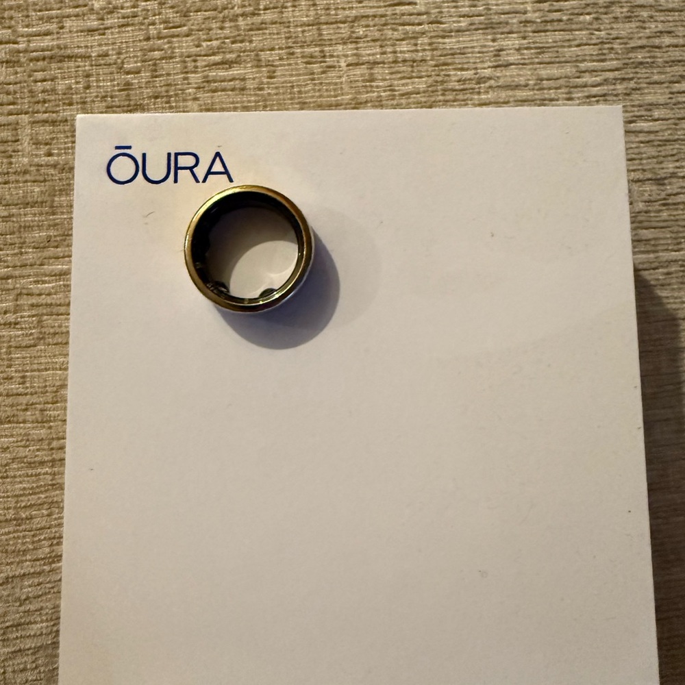 Oura Stylish Gold Ring, Size 8